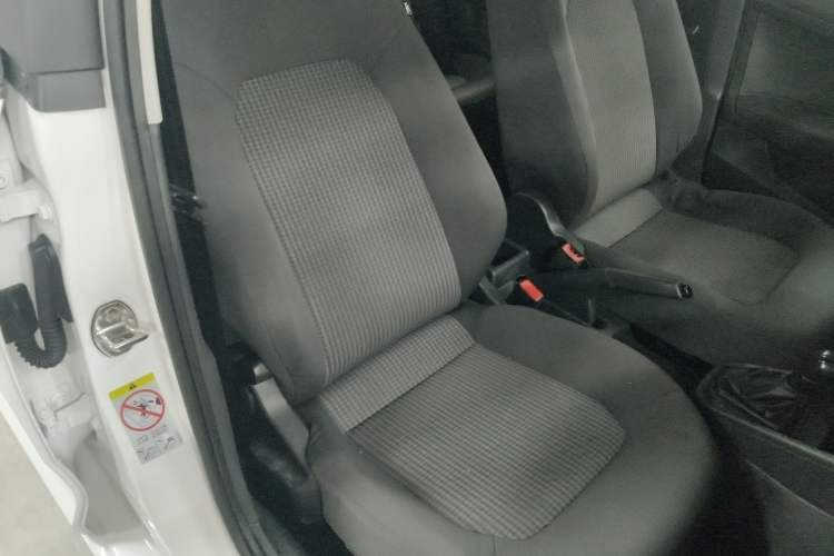 Used Volkswagen Santana 2017 Haval H6 1.6L Automatic Fashion Edition Right Front Seat