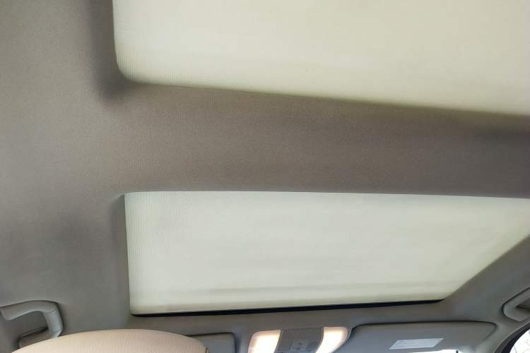 Used Mercedes-Benz GLK-Class 2012 GLK 300 4MATIC Fashion Model Headliner