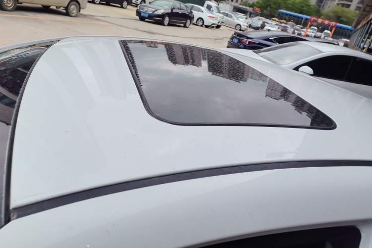 Used Hyundai Elantra (6th Generation / Lingdong) 2016 1.6L Automatic ZhiXuan – Elite Version
