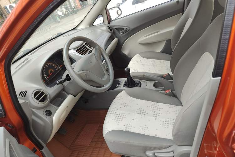 Used Chevrolet Sail 2013 Sedan 1.2L Manual Fashionable Happiness Edition