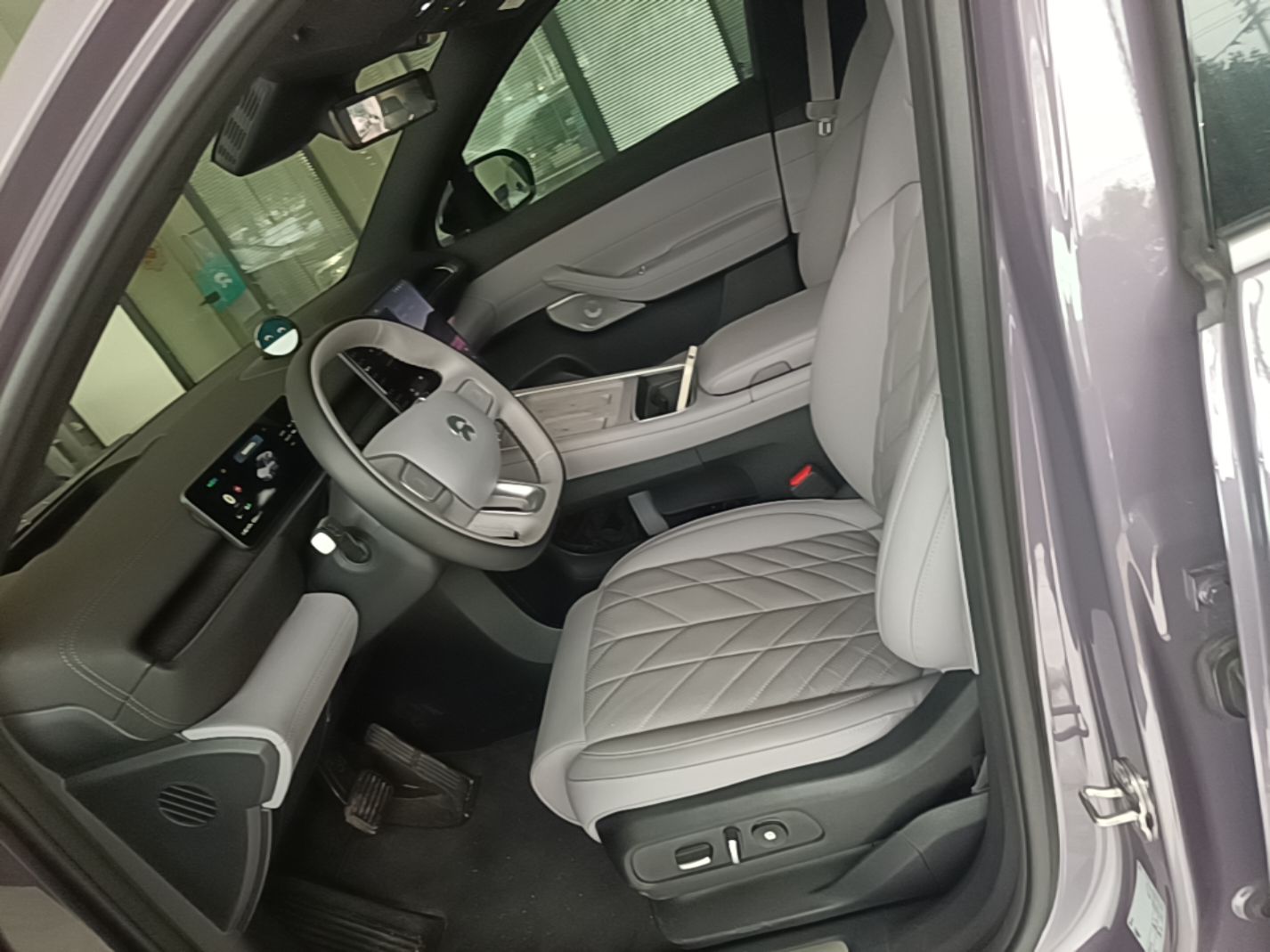 Vordere Reihe im Auto