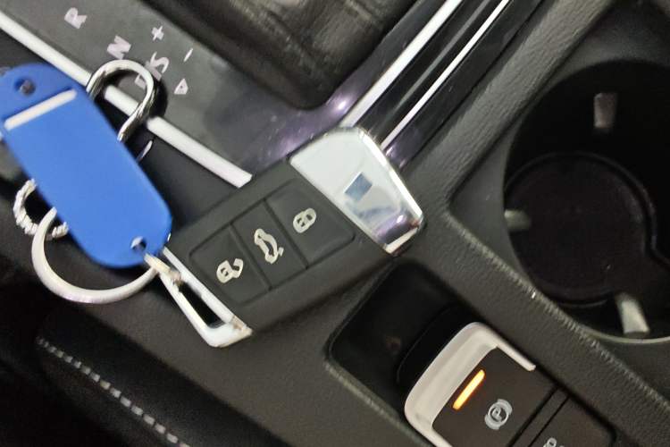 Used Volkswagen Magotan 2020 330TSI DSG Leading Model Vehicle Key