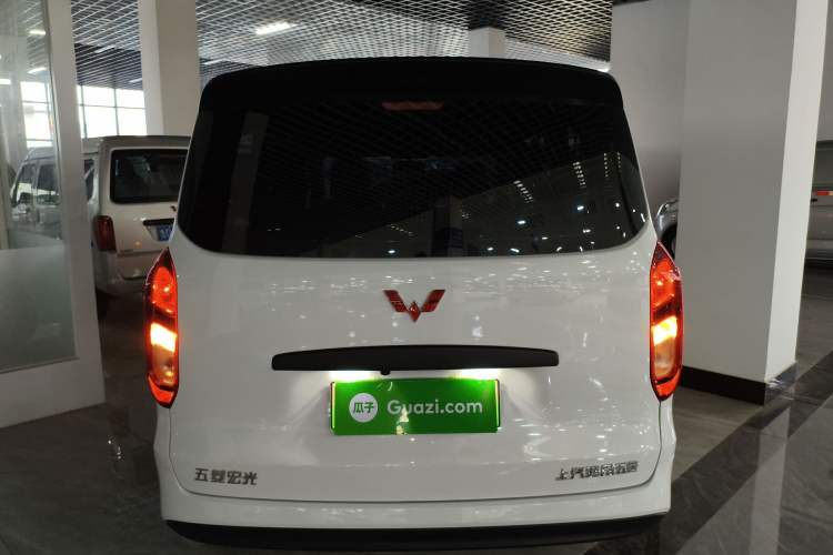 Used Wuling Hongguang New Energy 2024 All-Electric Model 300KM Standard Version
