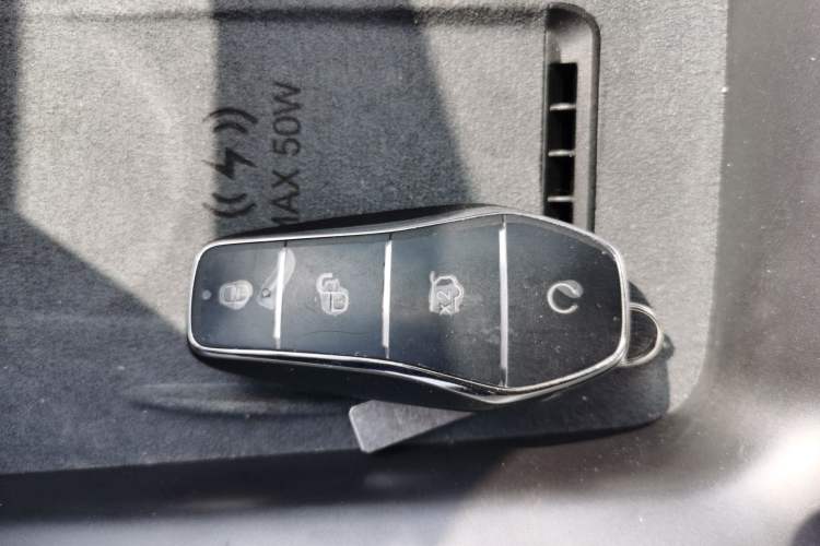 Used BYD Seal 07 DM-i 2025 Intelligent Driving Version DM-i 1.5L 125 km Prestige Edition Vehicle Key