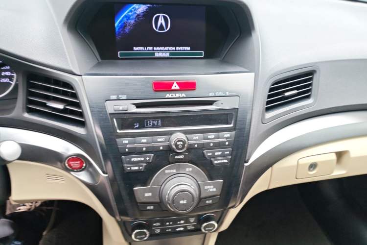 Used Acura ILX 2013 1.5L Hybrid
