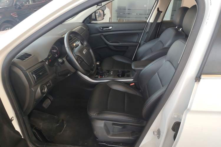 Used Qoros 5 2018 Revised Version 1.6T Automatic Leading Edition