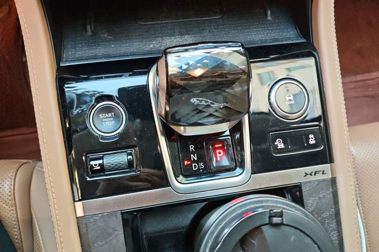 Used Jaguar XFL 2023 XFL 2.0T P250 Two-Wheel-Drive Luxury Deluxe Edition