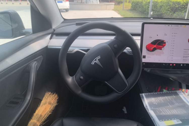 Used Tesla Model Y 2024 Rear-Wheel-Drive Version
