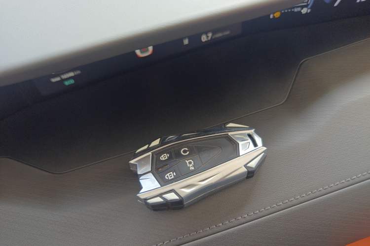 Used Changan UNI-V 2023 2.0T Leading-Speed Edition
