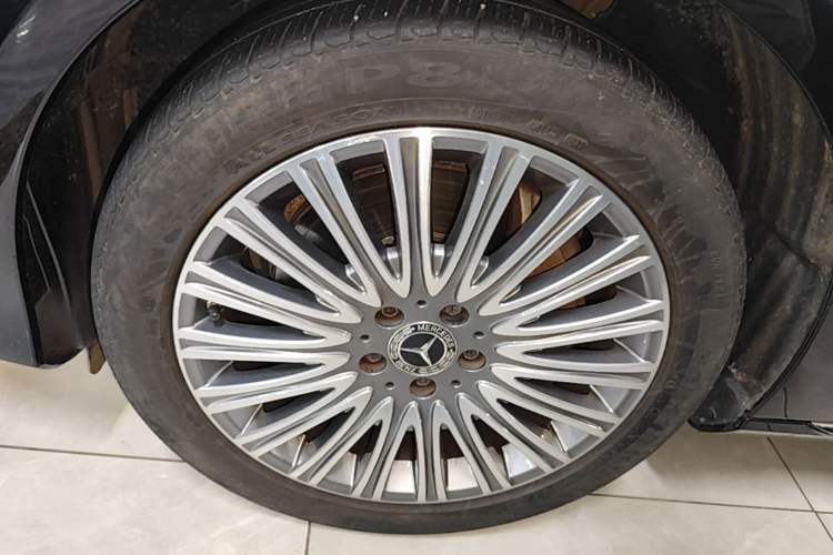 Used Mercedes-Benz E-Class 2020 Restyled E 300 L Exclusive Edition
