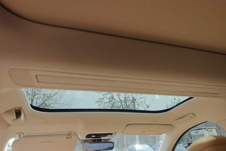 Used Hima AITO M8 2025 Extended-Range Max+ Version 53.4 kWh 6-Seater Edition Headliner