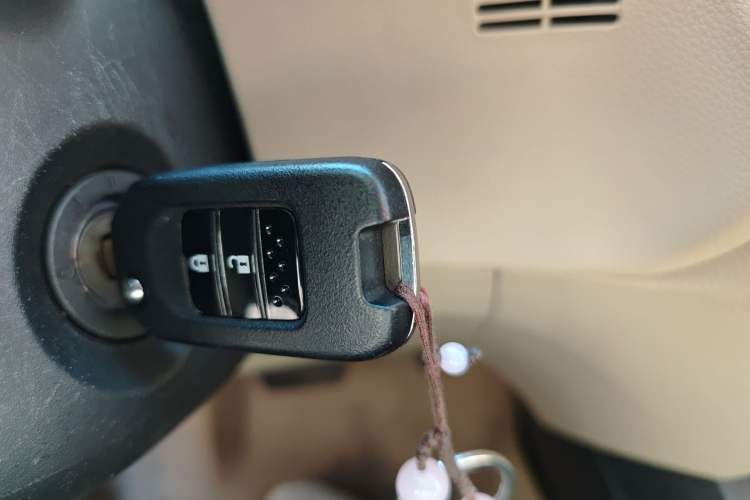 Used Honda Jade 2014 1.8L Automatic Comfort Elite Version 5 Seats