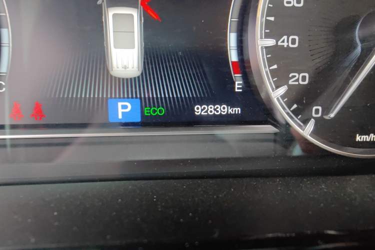 Used GAC Trumpchi M6 2021 270T DCT Luxury Edition (7-seater) Odometer Close Up