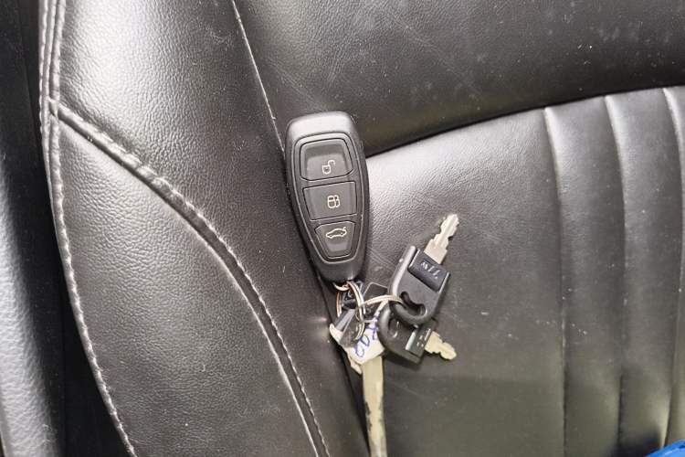 Used Ford Mondeo 2011 2.0L GTDi 200 Luxury Edition