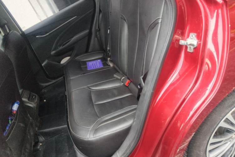 Used Buick GT 2017 15N Automatic Deluxe Edition Left Rear Seat