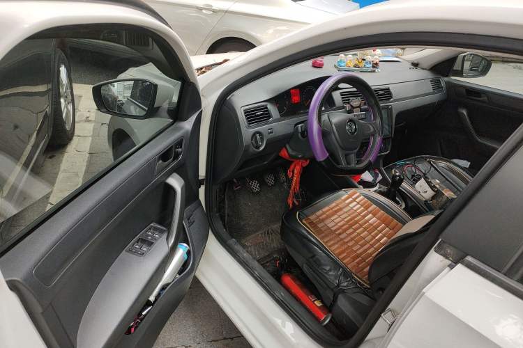 Used Volkswagen Santana 2018 1.5L Manual Fashion Edition Driver Seat