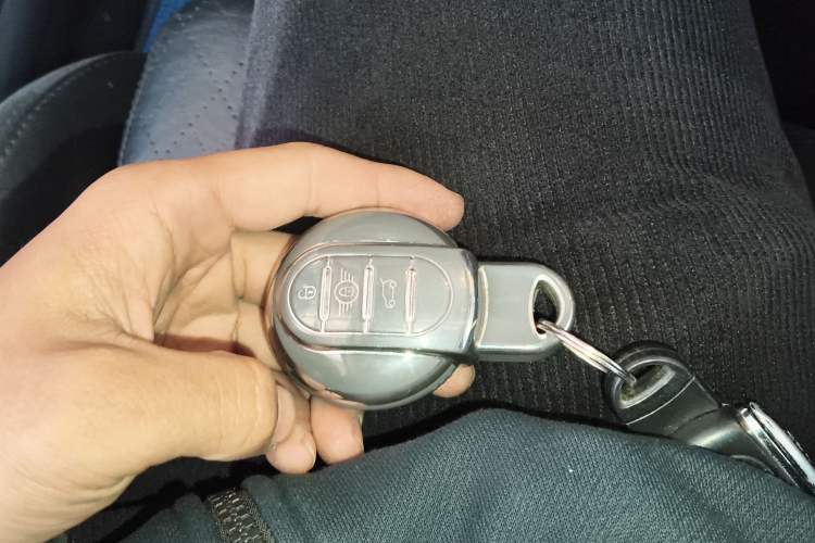 Used MINI 2016 2.0T COOPER S Pioneer Edition Interior 1