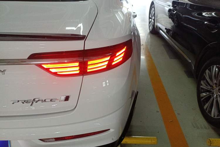 Used Geely Auto Preface 2025 Dongfang Yao 1.5TD Kunlun Edition
