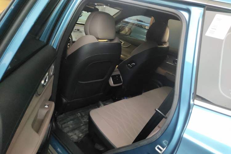 Used Chery Tiggo 8 PLUS C-DM 2025 1.5T 116 km Prestige Version 5 Seats Left Rear Seat