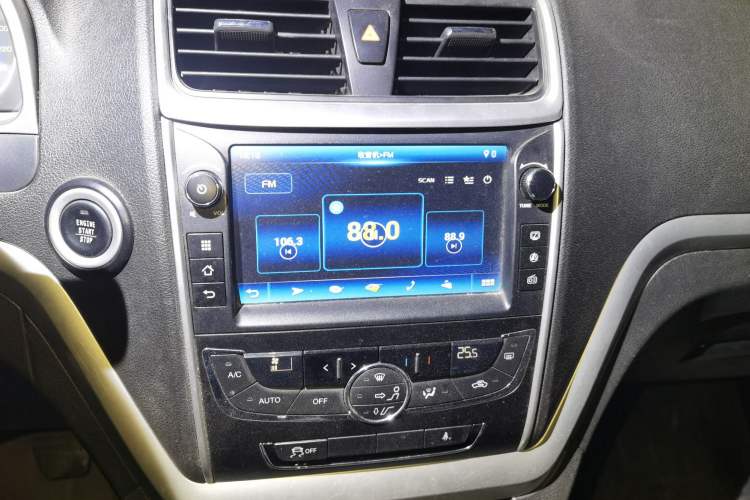 Used Geely Auto Emgrand 2016 Sedan 1.5L Manual Upward Edition