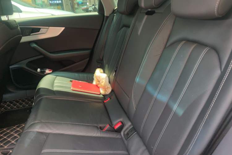 Used Audi A4L 2020 40 TFSI Fashion Dynamic Model
