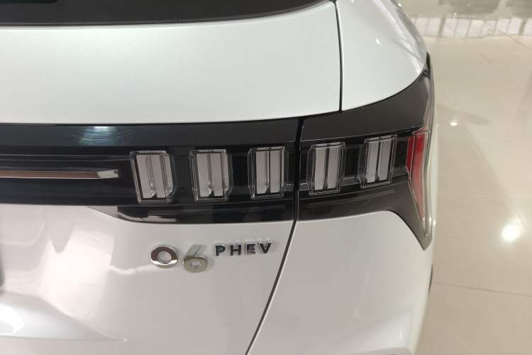 Used Lynk & Co 06 EM-P 2020 PHEV Plus
