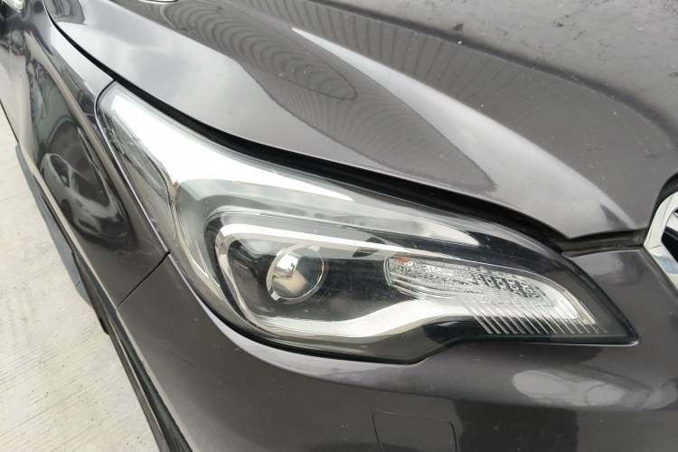 Used Buick Envision 2017 20T Two-Wheel Drive Luxury Model