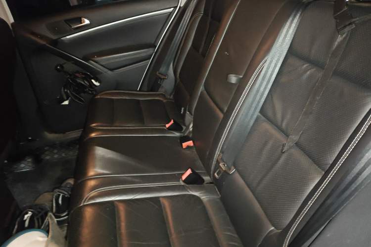 Used Volkswagen Tiguan 2015 1.8TSI Automatic Two-Wheel Drive Luxury Model Left Rear Seat