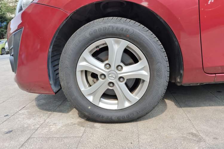 Used Mazda Mazda 3 2015 Sedan 1.6L Automatic Elite Model