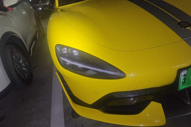 Used Xiaomi Auto SU7 Ultra 2025 Ultra Model Right Front Headlight