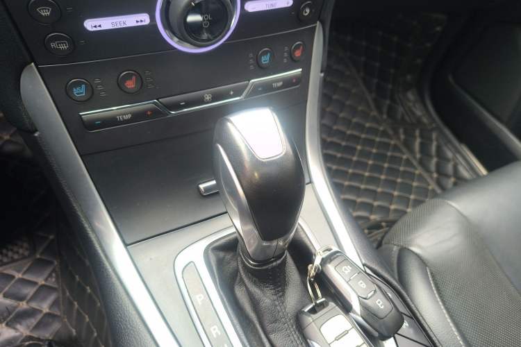 Used Ford Edge 2016 EcoBoost 245 Four-Wheel Drive Titanium 7-Seater
