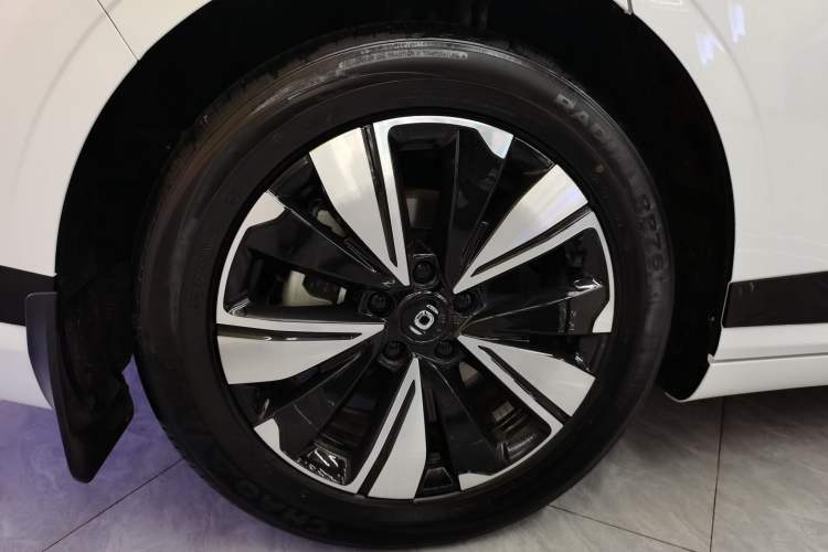 Used CHANGAN NEVO A07 2025 All-Electric "Real Bargain" 525 Luxury Model Right Rear Wheel Hub