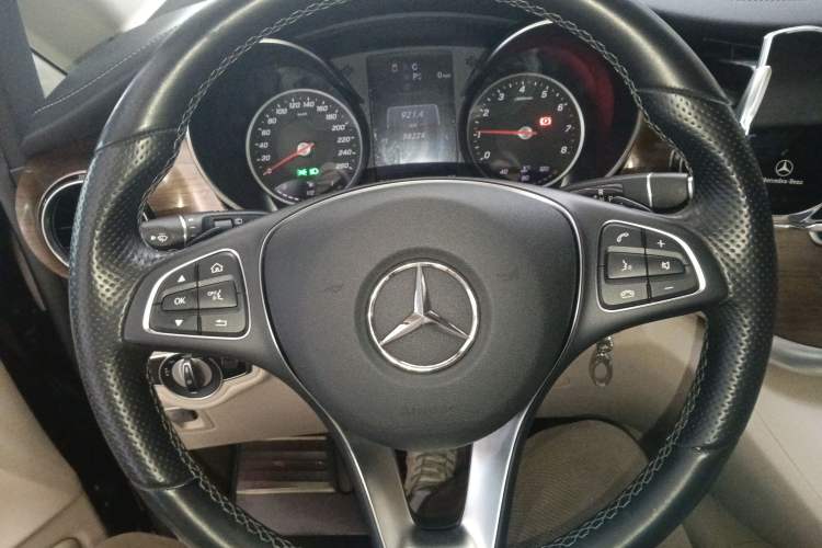 Used Mercedes-Benz V-Class 2020 V 260 L Long-wheelbase Luxury Edition