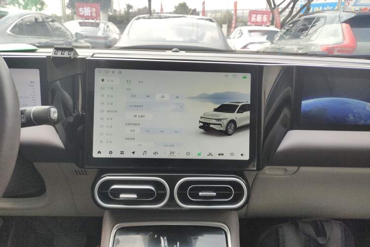 Used Leapmotor C11 2023 Extended-Range 285 Comfort Edition