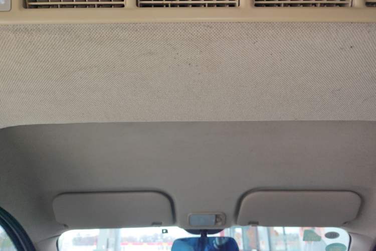 Used Wuling Rongguang V 2016 1.5L Standard Version Headliner