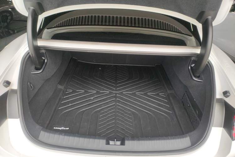 Used Xiaomi Auto SU7 2024 Rear-Drive Ultra-Long Range Advanced Pro-Level Intelligent Driving Version Trunk