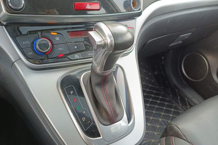 Used Haval H6 2015 Sport Edition 1.5T Automatic Two-Wheel Drive Luxury Model