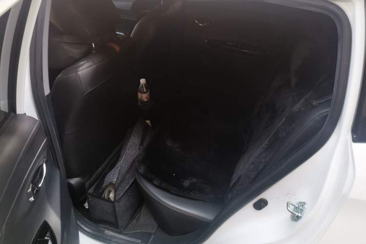 Used Toyota YARiS L Zhi Xuan 2022 X-Trail 1.5L CVT Luxury PLUS Edition Left Rear Seat