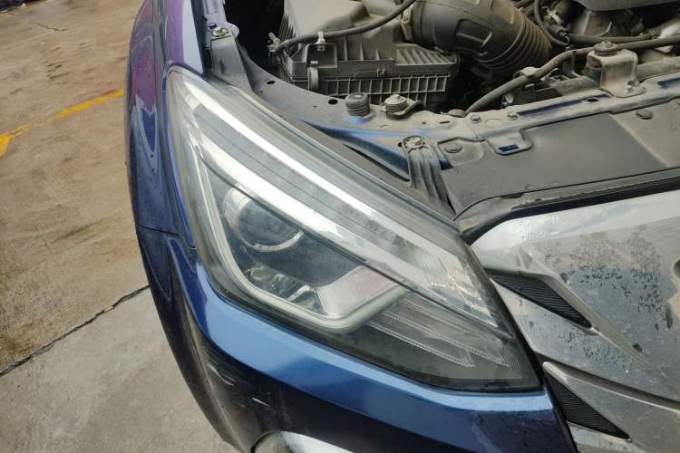 Used Isuzu D-MAX 2020 1.9T Two-Wheel Drive Automatic Comfort Edition China VI Standard RZ4E Hi-Power