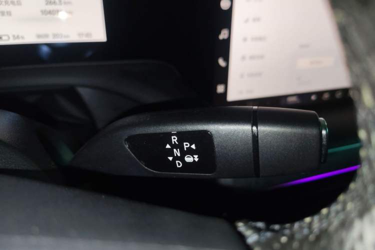 Used XPeng P7 2020 670E Gear Lever