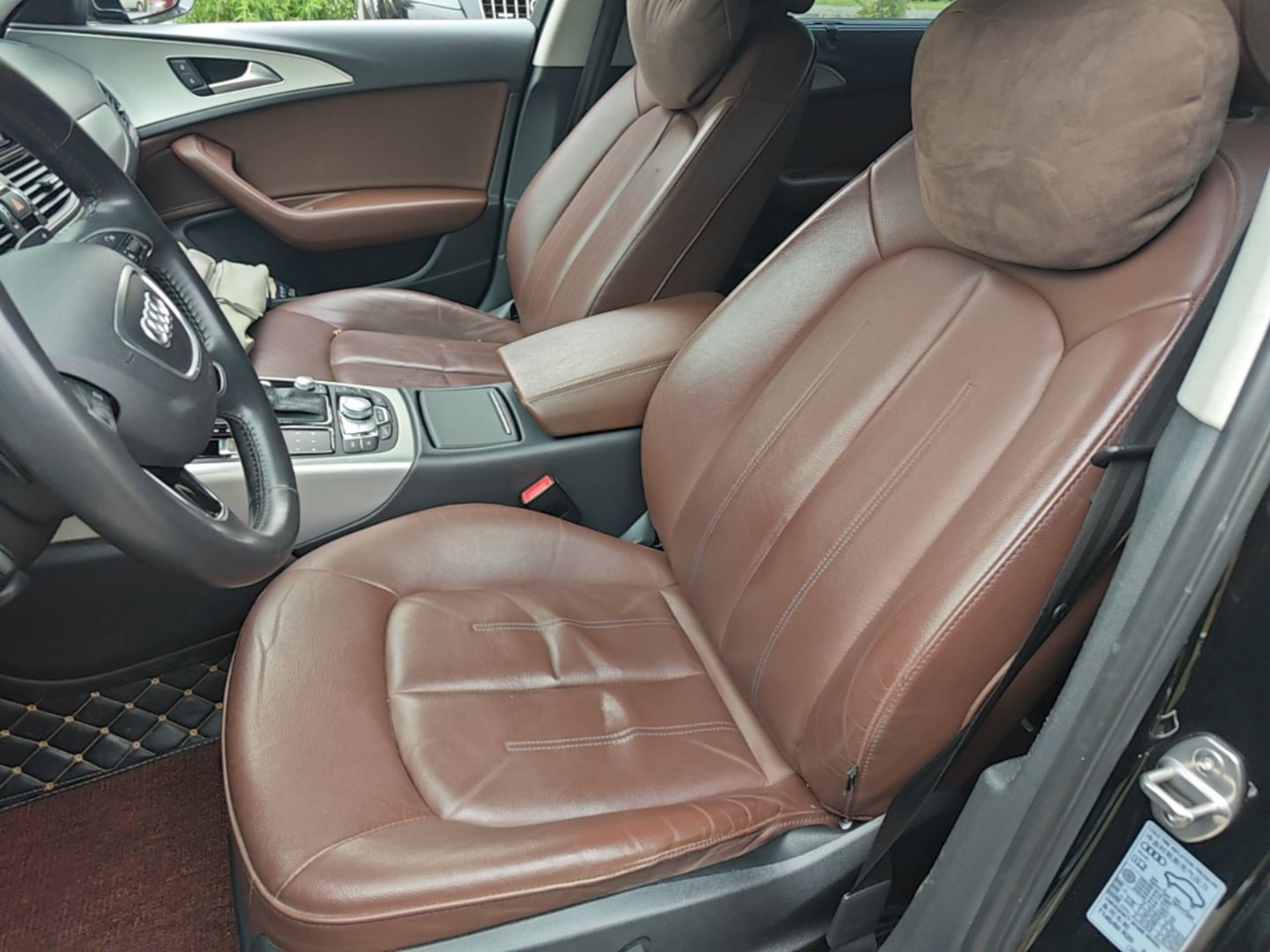 Interior delantero