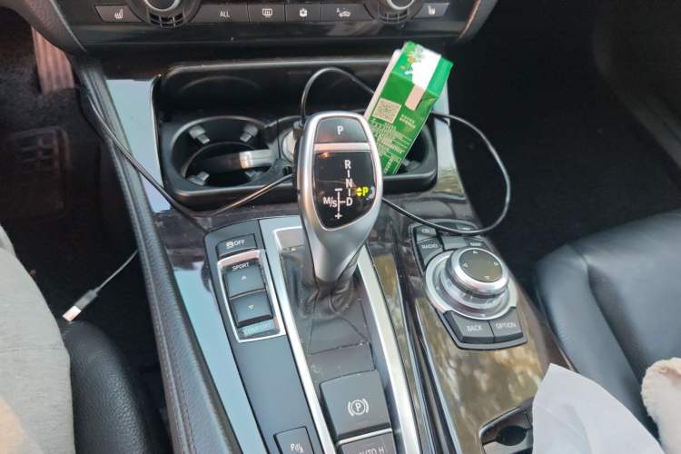 Used BMW 5 Series 2011 535Li Leading Model