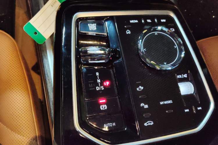 Used BMW 7 Series 2023 735Li M Sport Package Gear Lever