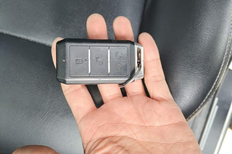 Used BYD Yuan New Energy 2019 EV360 Smart Connect Enjoyment Model Interior 1