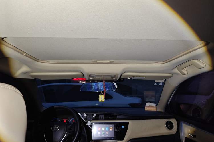 Used Toyota Corolla 2017 Revised Version 1.2T S-CVT GL-i Leather Edition Headliner