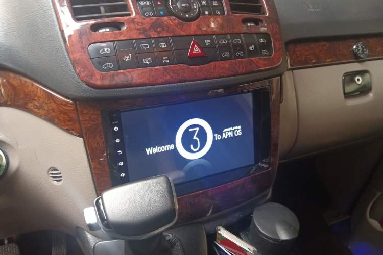 Used Mercedes-Benz Viano 2011 2.5L Navigator Edition