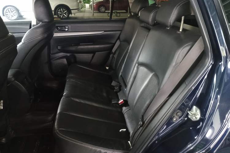 Used Subaru Outback 2014 2.5i Yashang Sport Edition
