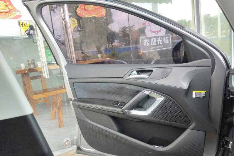 Used Peugeot 308 2016 350THP Automatic Prestige Edition Left Front Door Interior