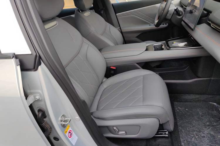 Used Deepal S05 2026 Model 520Max Pure Electric Edition Right Front Seat