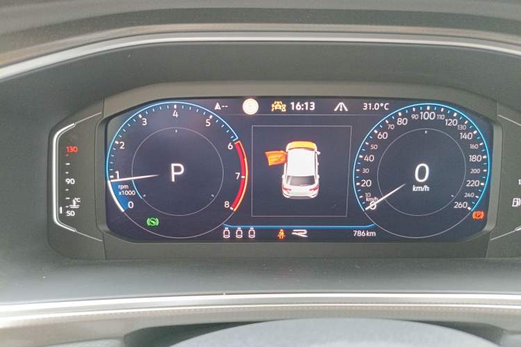 Used Volkswagen T-ROC 2023 300TSI DSG Two-Wheel Drive Starlight Edition Instrument Cluster